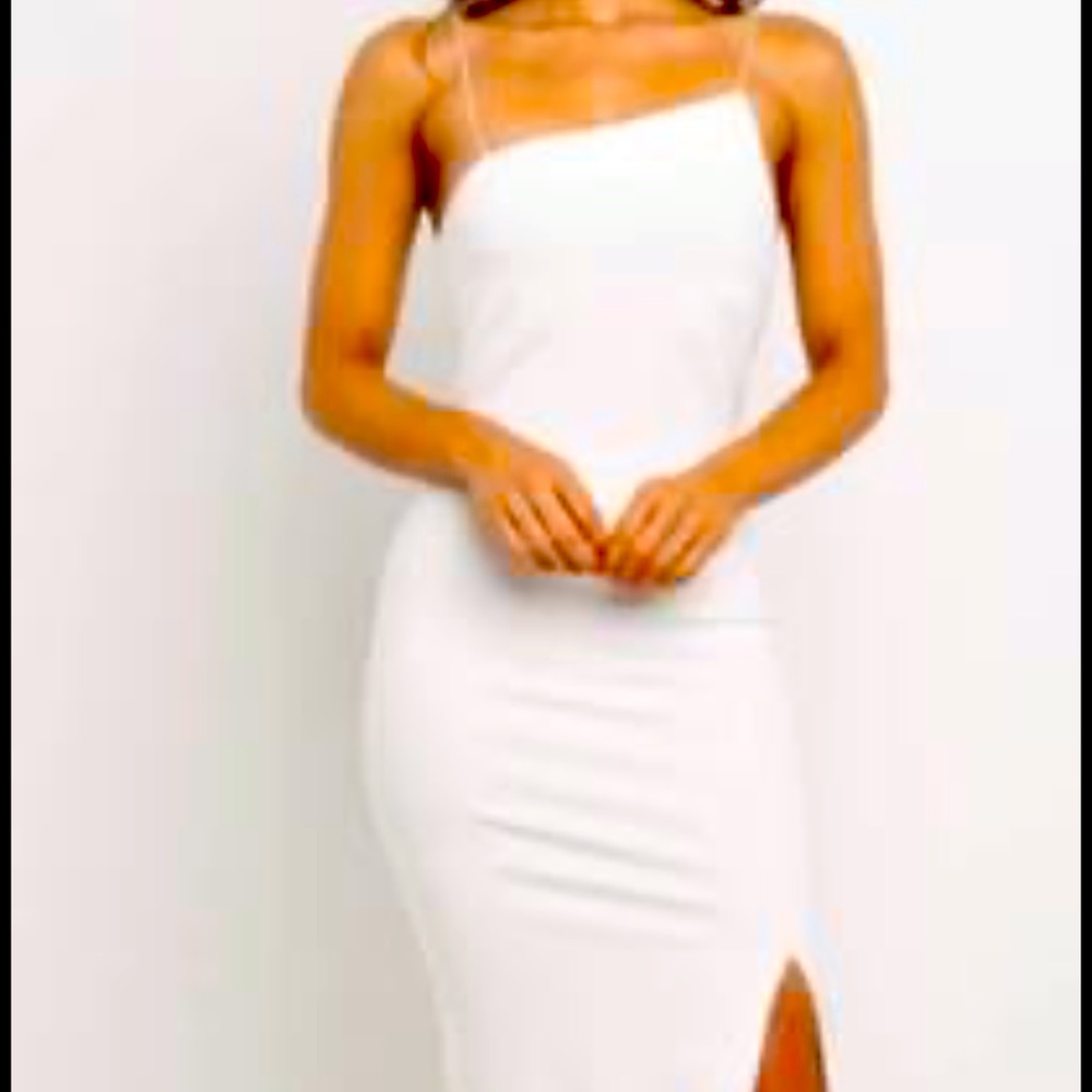 Petal & Pup. Midi dress .Satin one shoulder. L.